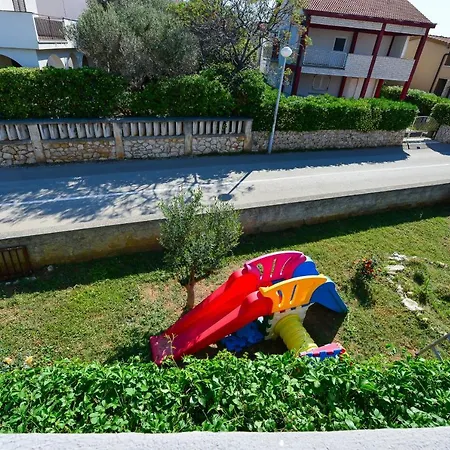 Appartement With Parking Space - 19562 Vir